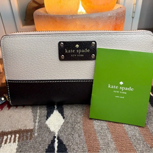 Kate Spade Black and Cream Wallet - Picture 1 of 16